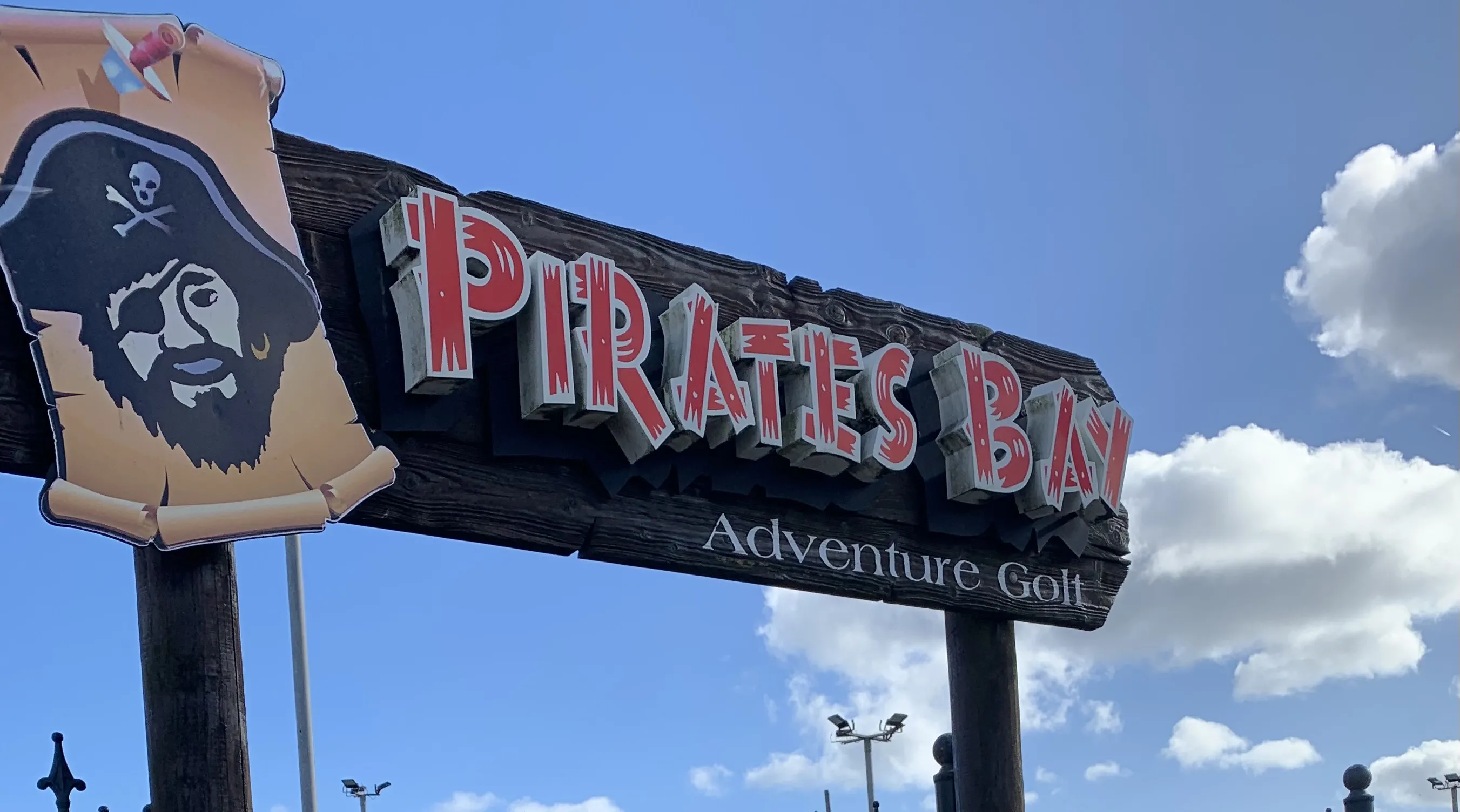 Pirates crazy golf 
